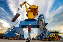 Order of delivery and receipt of imported goods at the port